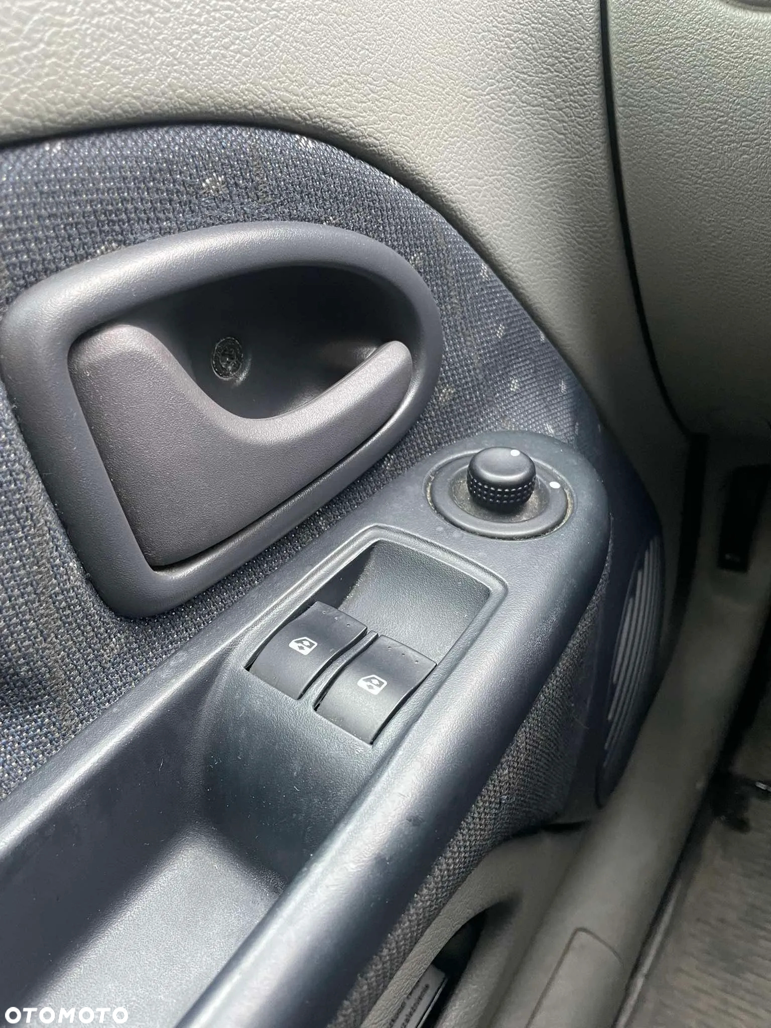 Renault Clio - 26