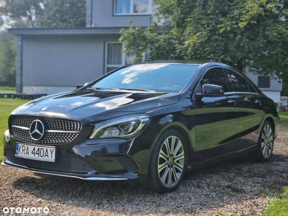 Mercedes-Benz CLA 250 7G-DCT Urban - 13
