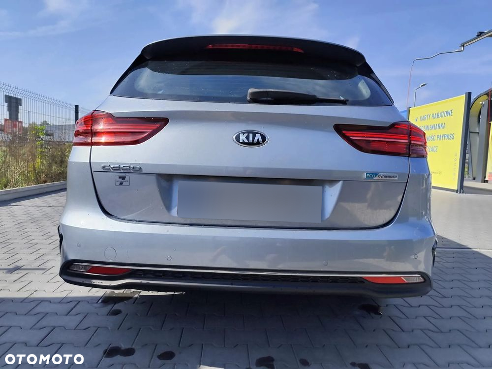 Kia Ceed 1.6 CRDi SCR L - 14