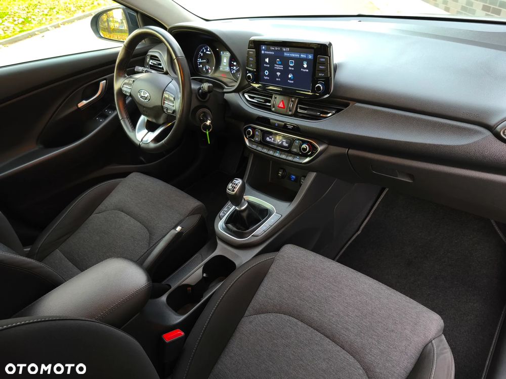 Hyundai i30 1.5 T-GDI 48V Smart - 31