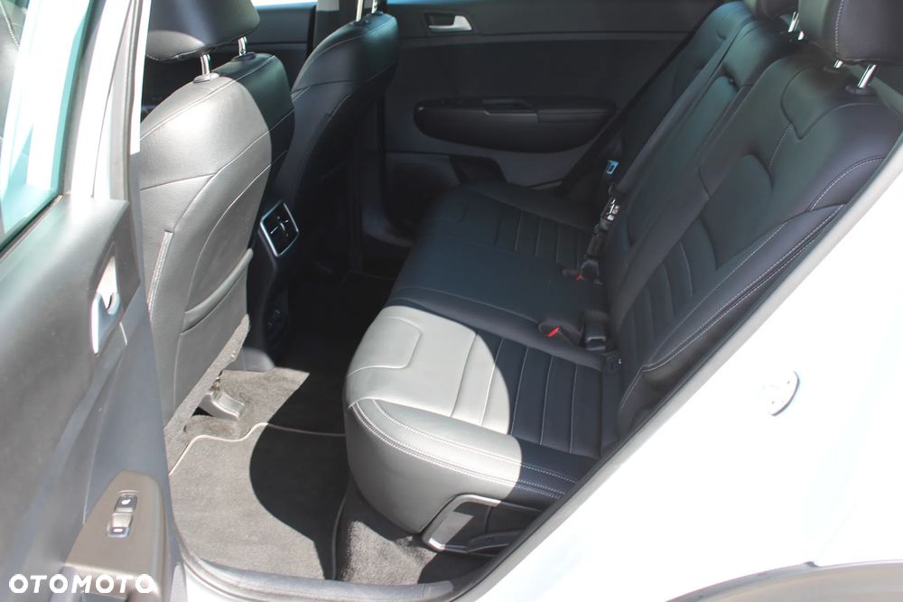 Kia Sportage 1.6 GDI L Business Line Plus 2WD - 11