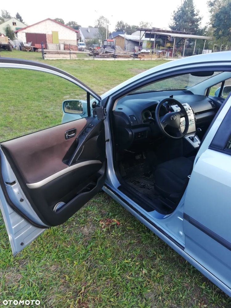 Toyota Corolla Verso 1.8 Sol + 7os MM - 12