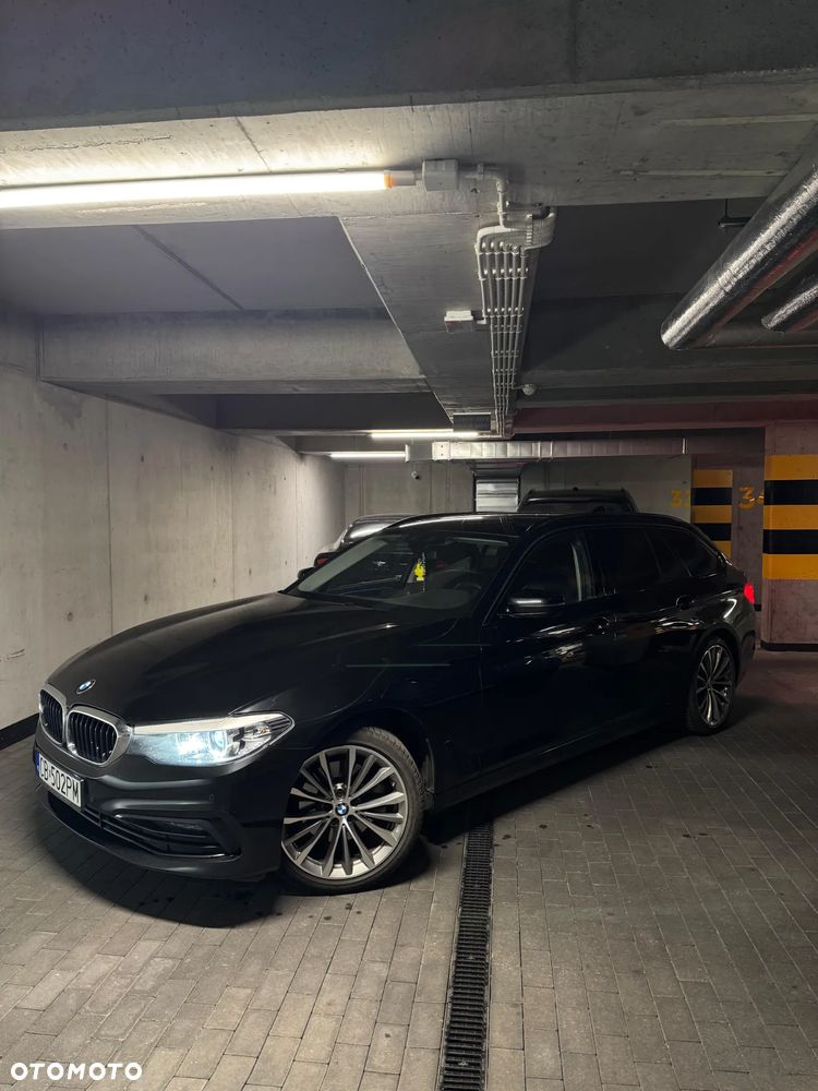 BMW Seria 5 518d Sport Line sport - 32