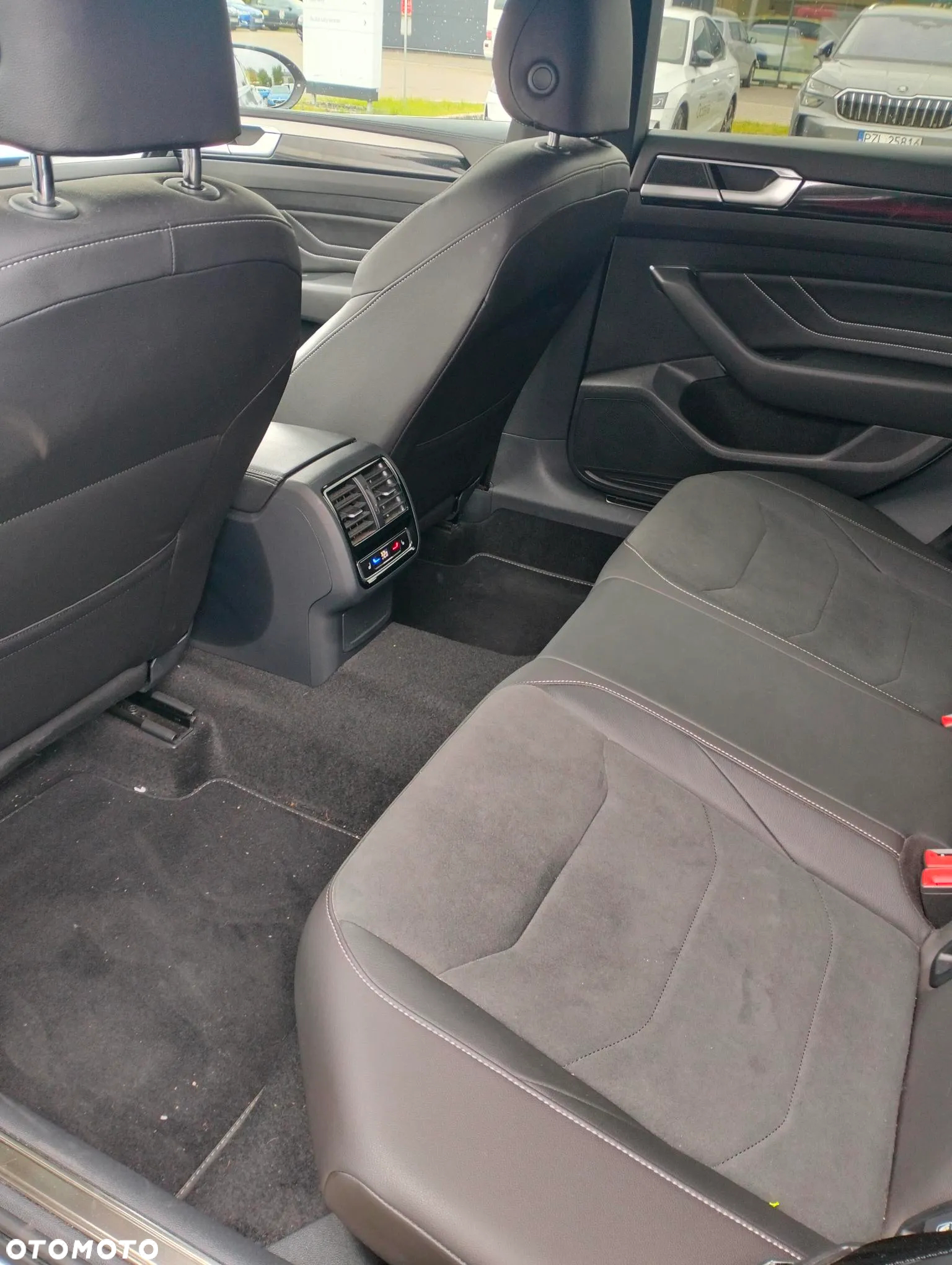 Volkswagen Arteon 2.0 TSI R-Line DSG - 18