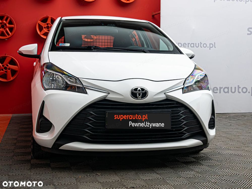Toyota Yaris Active 1.5 111KM - 4