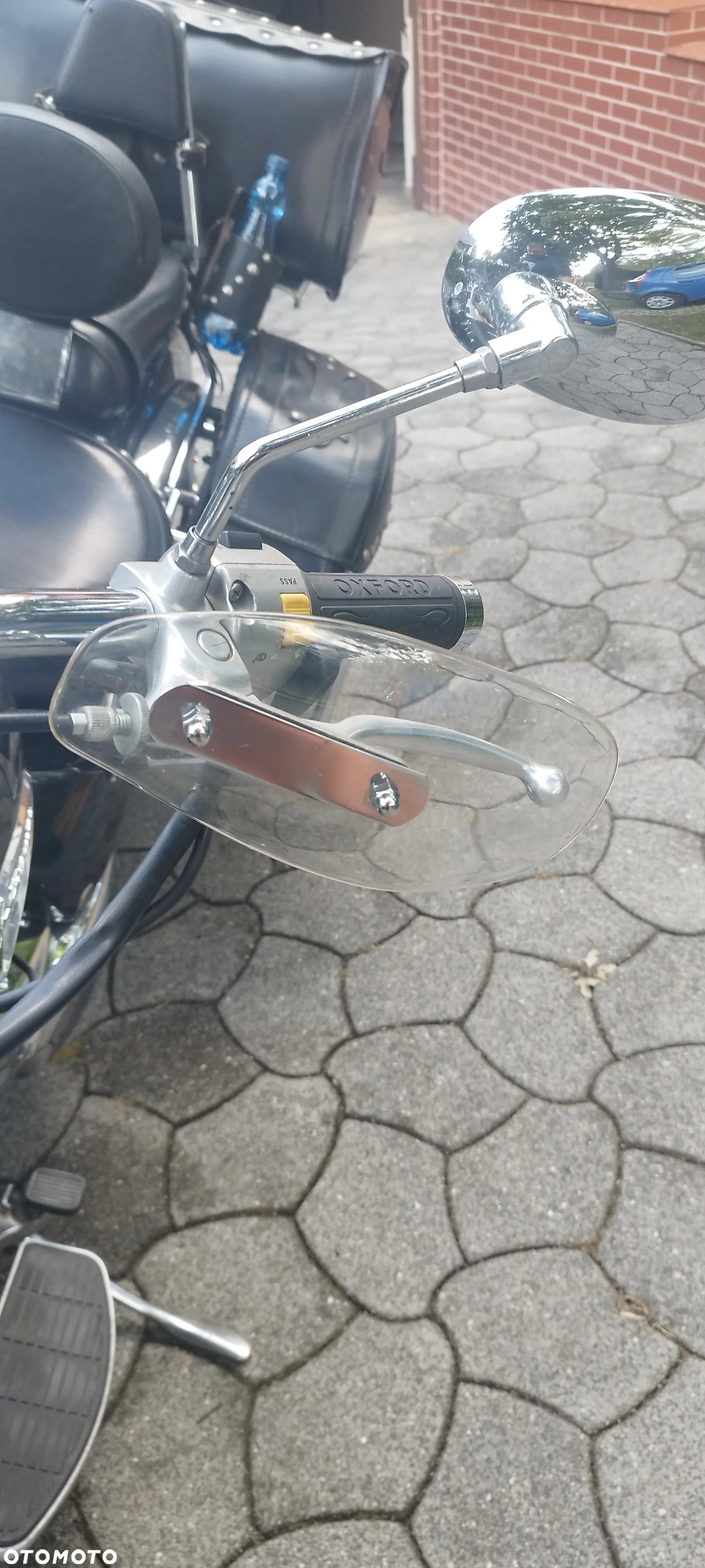 Suzuki Intruder - 7