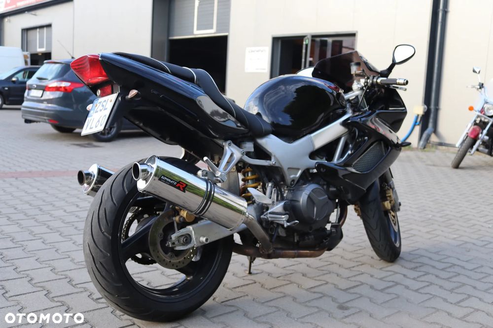 Honda VTR - 13