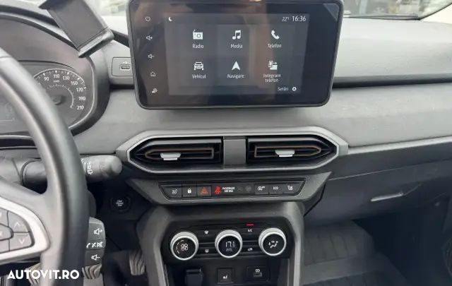 Dacia Sandero TCe 90 MT5 Journey - 9