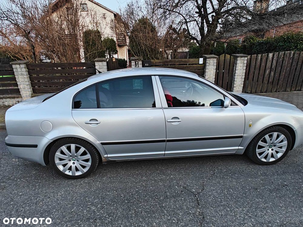 Skoda Superb - 4