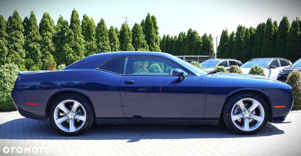 Dodge Challenger - 9