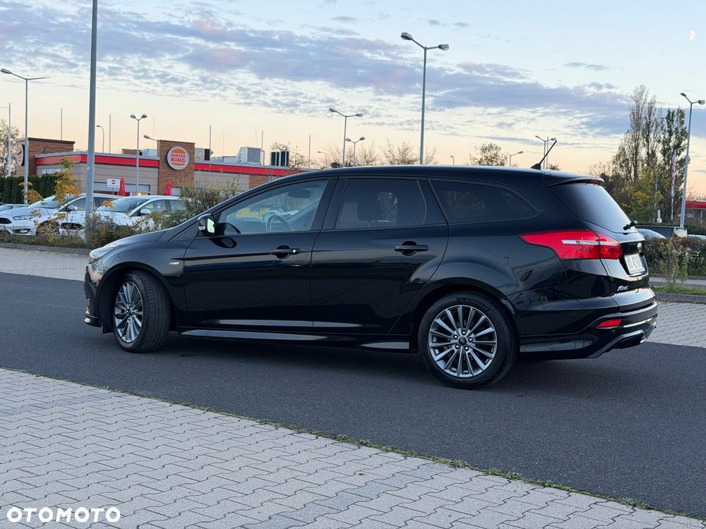 Ford Focus 1.0 EcoBoost ST-Line ASS - 6
