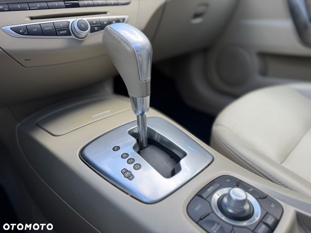 Renault Laguna 2.0 16V Turbo Initiale - 28