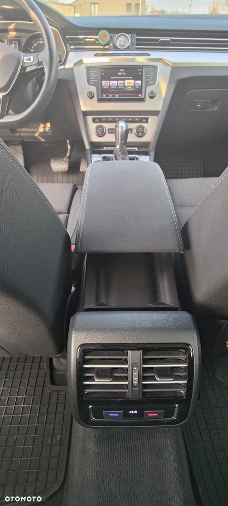 Volkswagen Passat 2.0 TDI BMT Comfortline DSG - 16