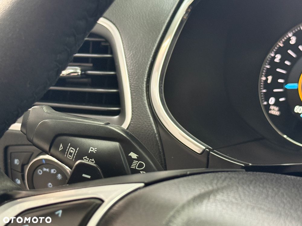 Ford S-Max 2.0 TDCi Titanium PowerShift - 21