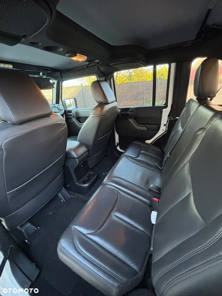 Jeep Wrangler 3.6 Unlim X - 8