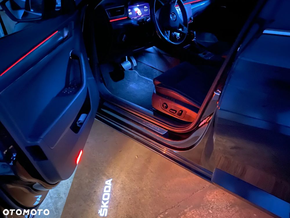 Skoda Superb 2.0 TDI SCR Style DSG - 9