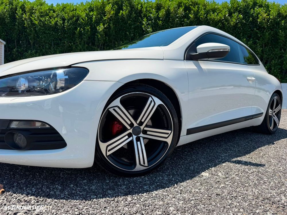 VW Scirocco 2.0 TDI Sport DSG - 15