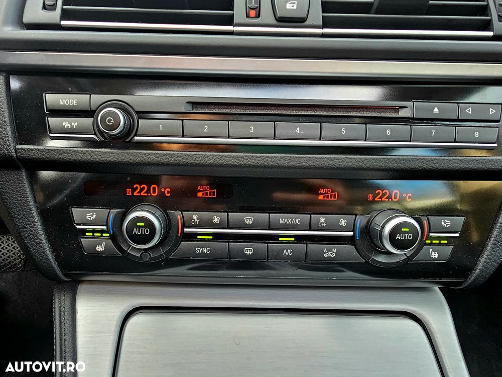 BMW Seria 5 520d Touring Aut. - 27