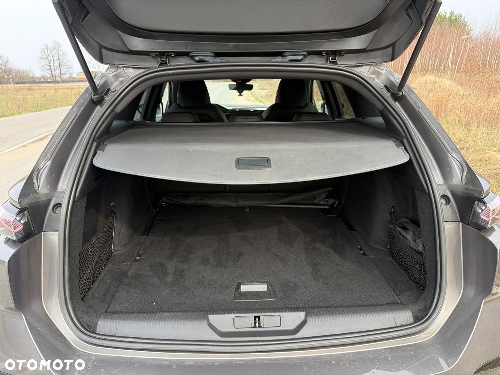 Peugeot 308 BlueHDi FAP 130 EAT8 Stop & Start GT Pack - 11