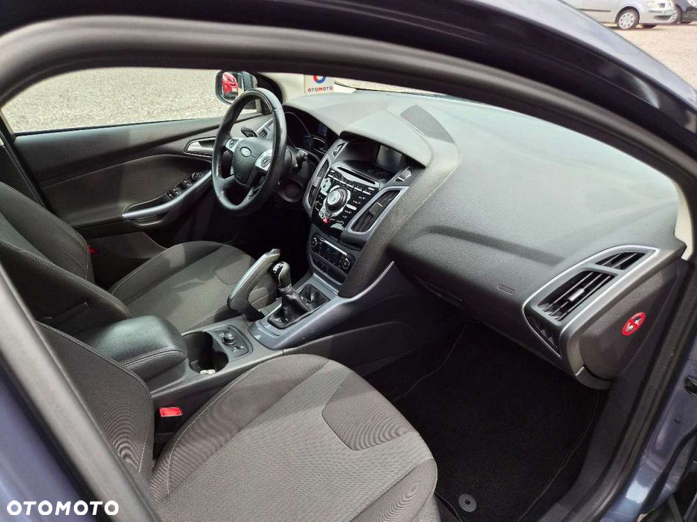 Ford Focus - 23