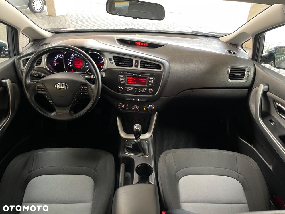 Kia Ceed - 5