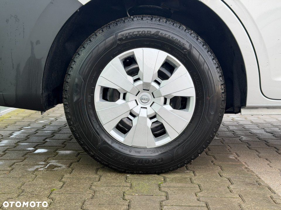 Nissan Interstar - 26