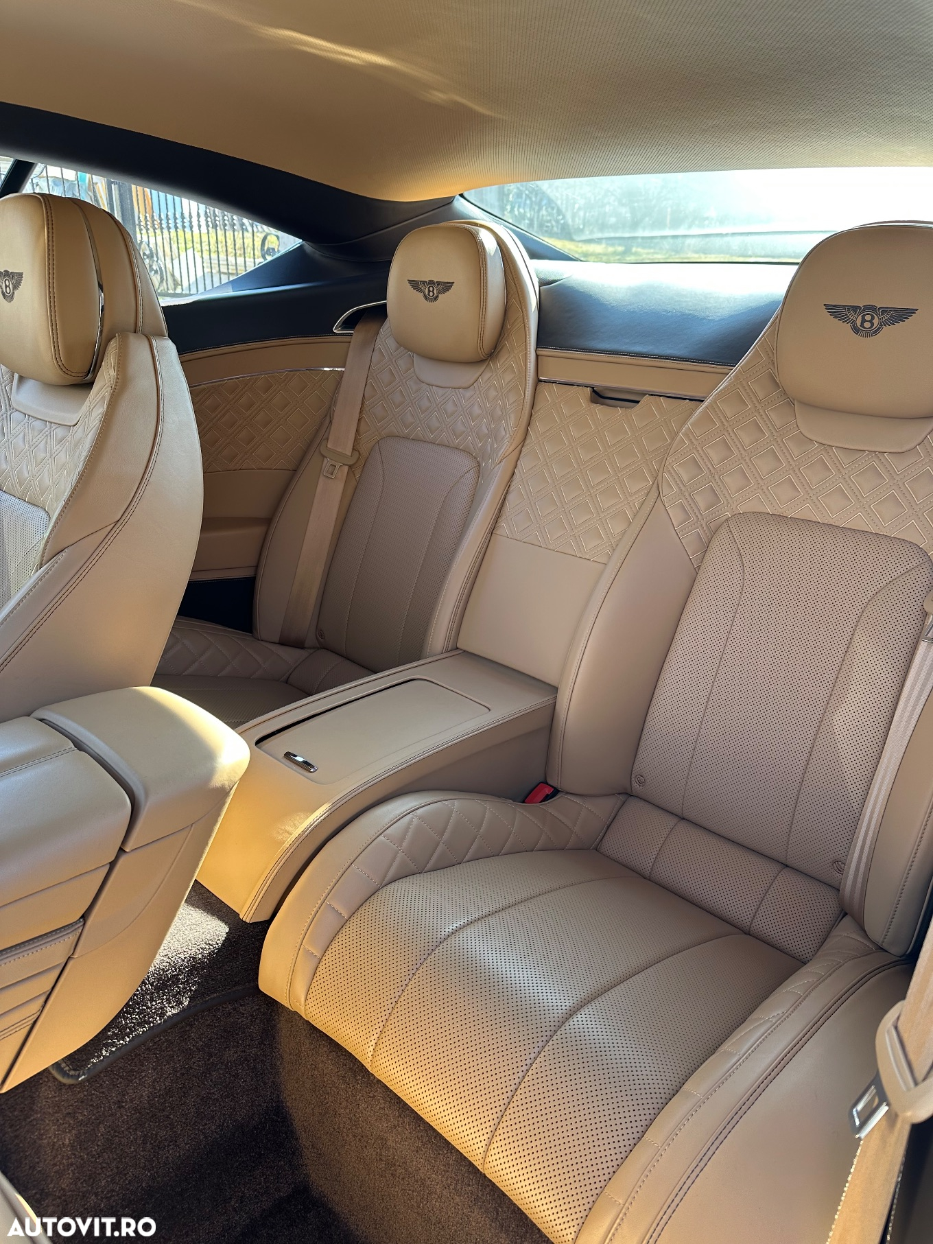 Bentley Continental New GT - 12