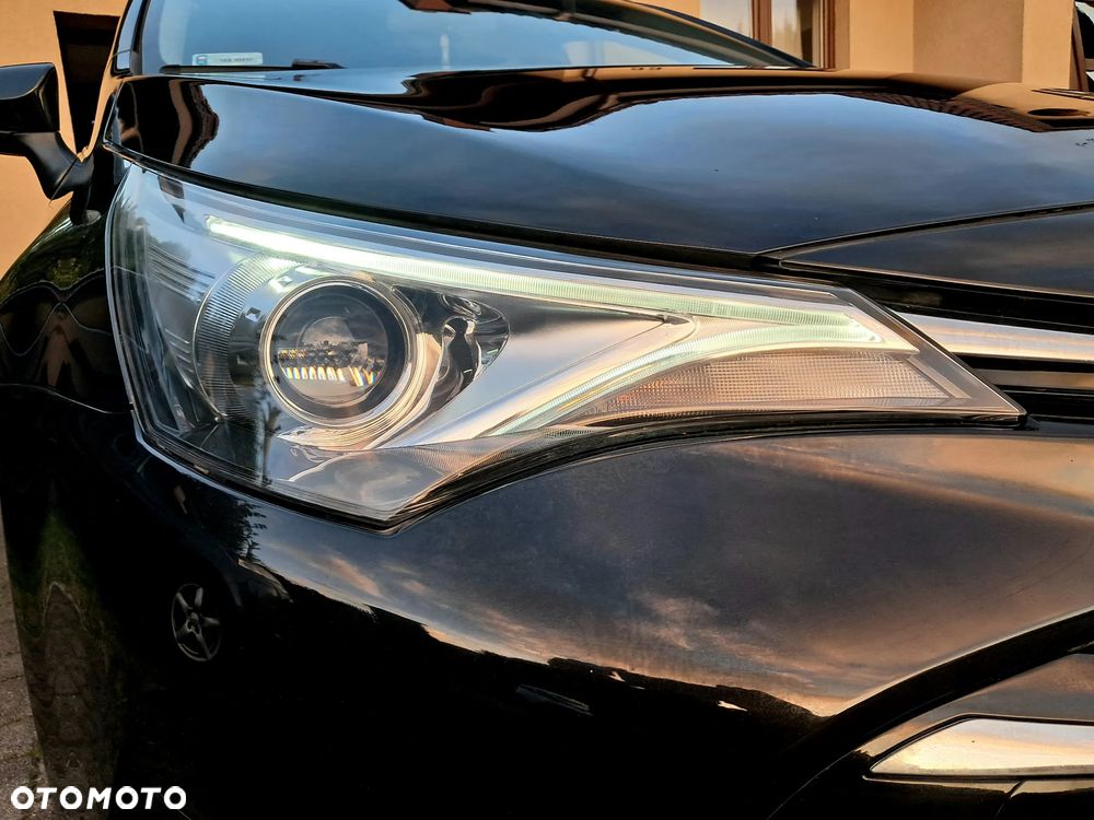 Toyota Avensis 2.0 D-4D Prestige - 7