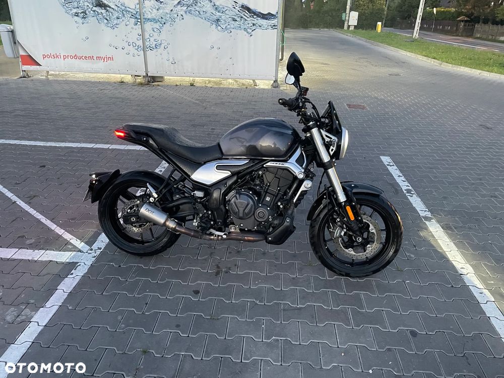 VOGE 500AC - 1