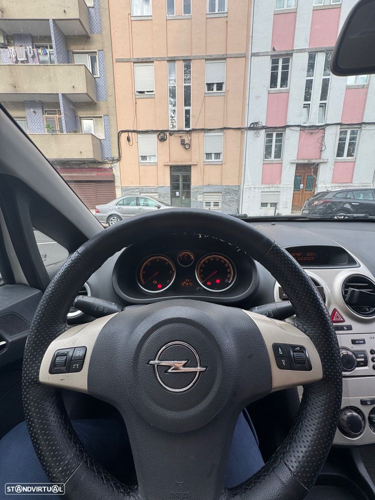 Opel Corsa 1.3 CDTi Enjoy EcoFLEX - 10