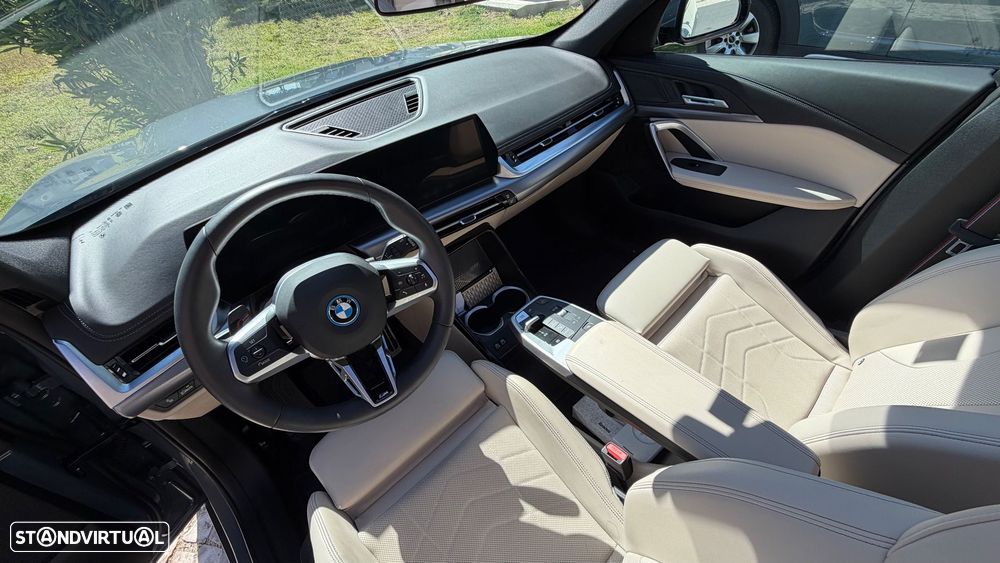 BMW iX1 - 18