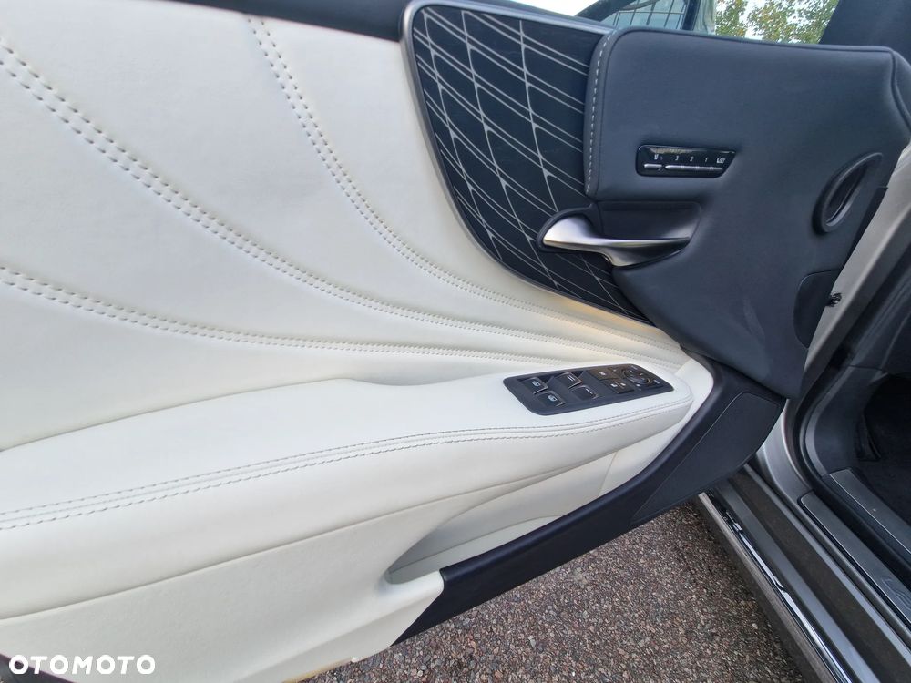Lexus LS 500h Prestige AWD - 8