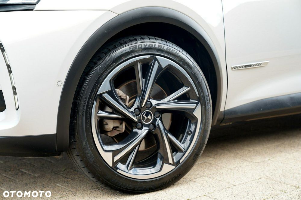 DS Automobiles DS 7 Crossback - 11