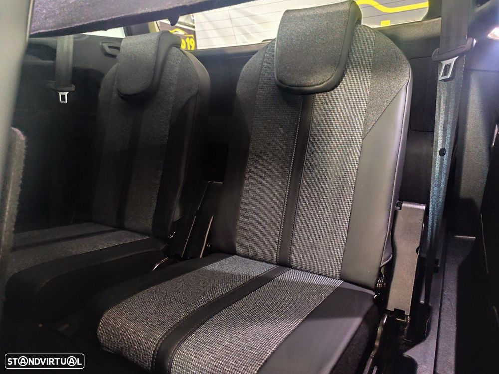 Peugeot 5008 1.2 PureTech Allure - 28