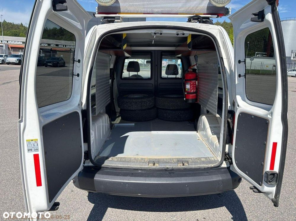Volkswagen Caddy - 18
