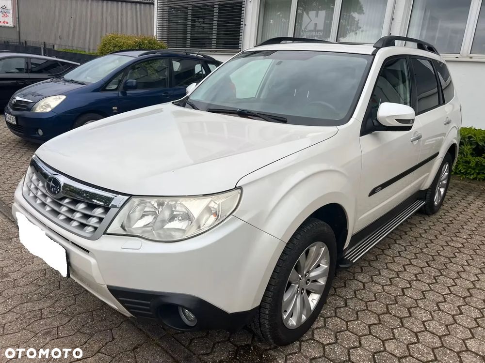 Subaru Forester 2.0i Exclusive Lineartronic - 1