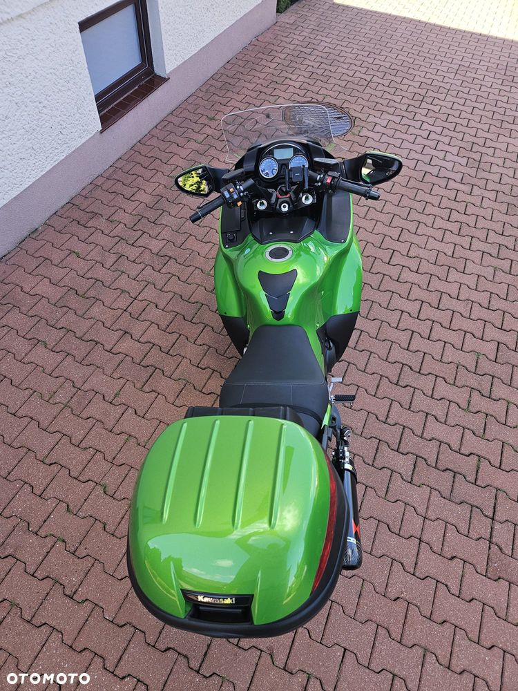 Kawasaki GTR - 5