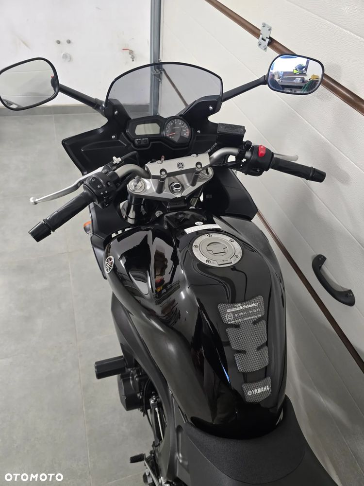 Yamaha FZ6 - 12