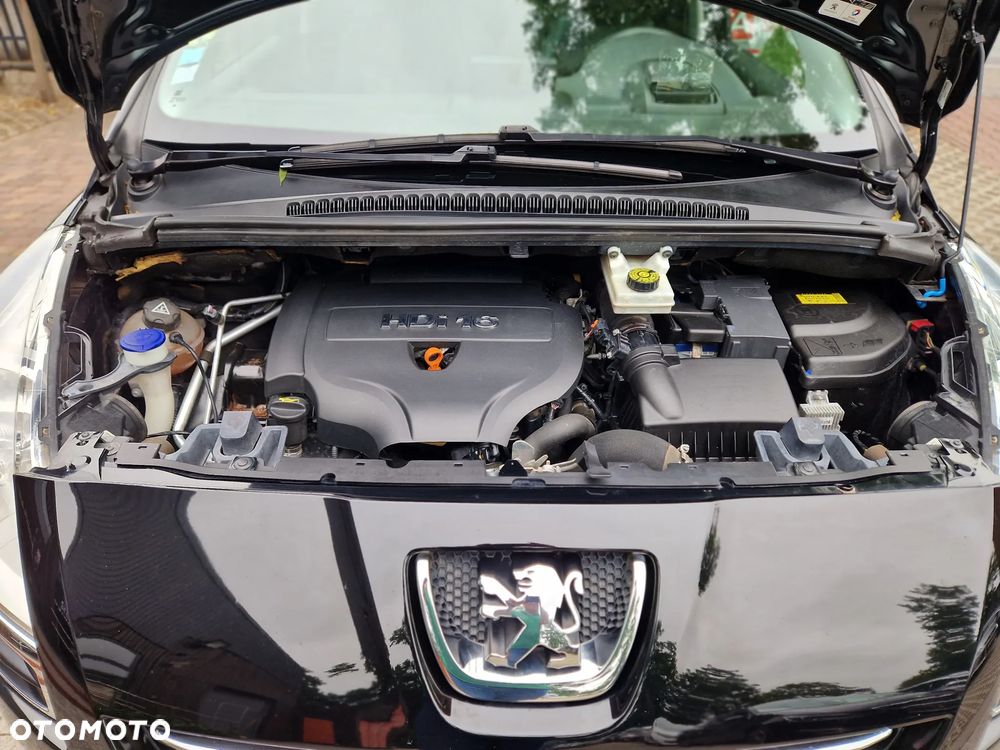 Peugeot 5008 HDI FAP 150 Allure - 13