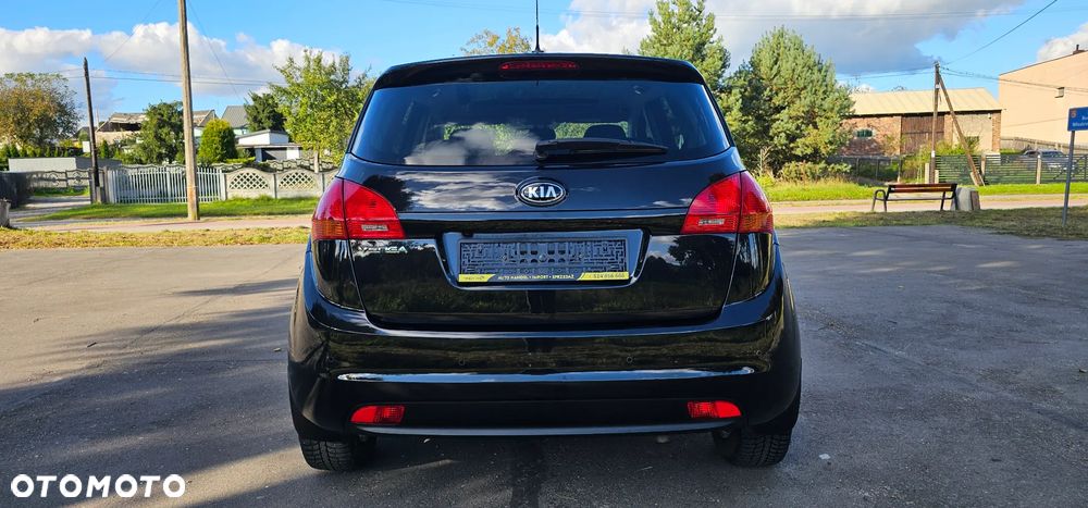 Kia Venga - 6