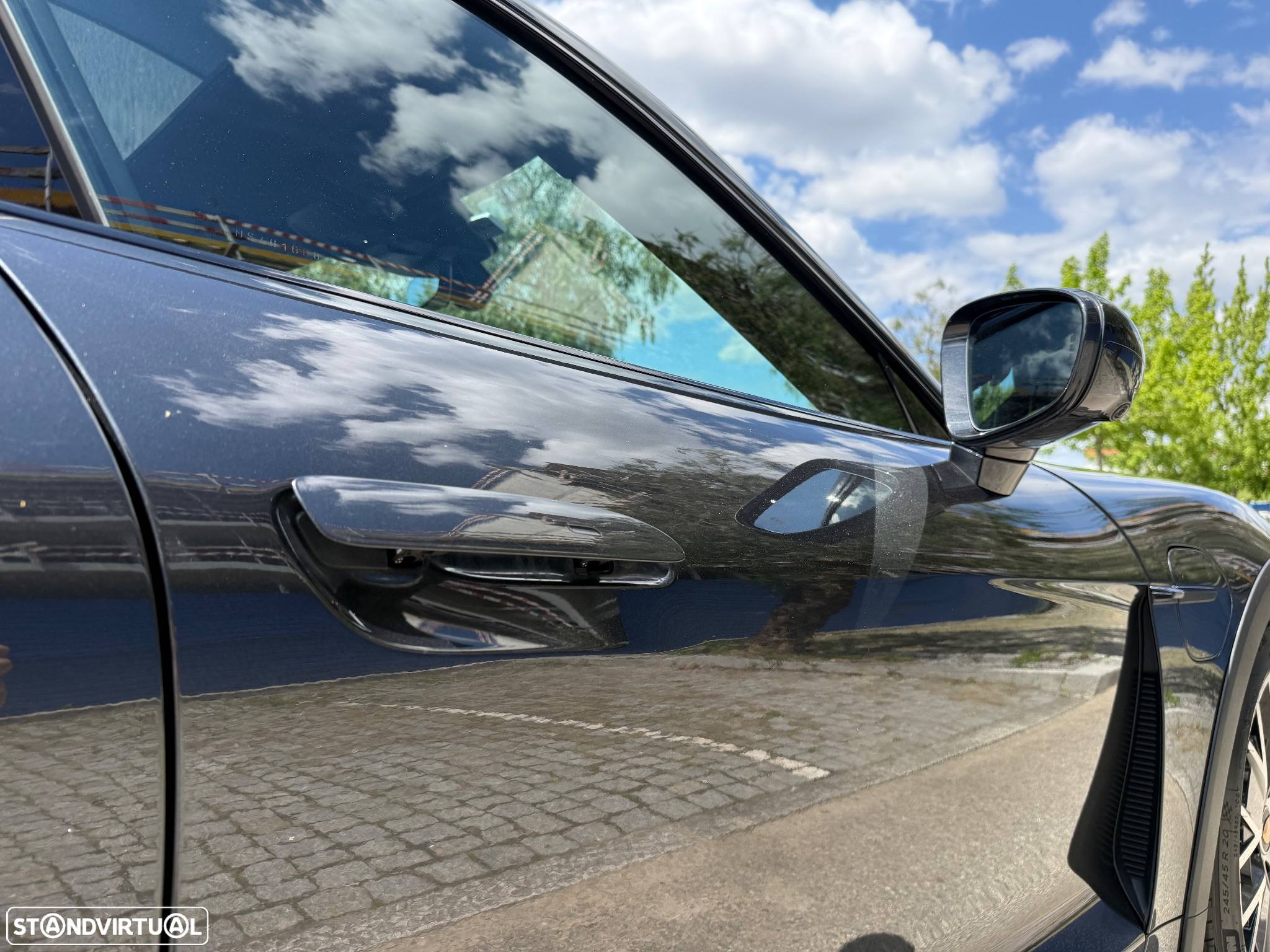 Porsche Taycan Cross Turismo 4 - 19
