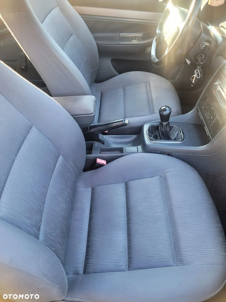 Audi A4 Avant 1.9 TDI - 10