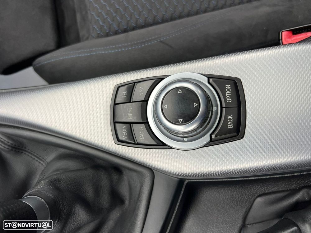 BMW 120 d xDrive Pack M - 34