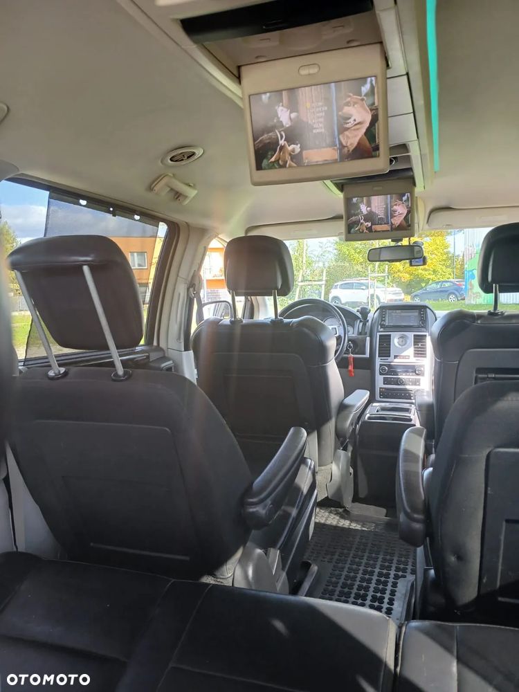 Chrysler Grand Voyager 2.8 CRD Limited - 12