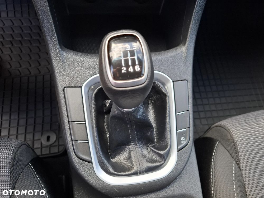 Hyundai i30 1.4 Classic + - 27