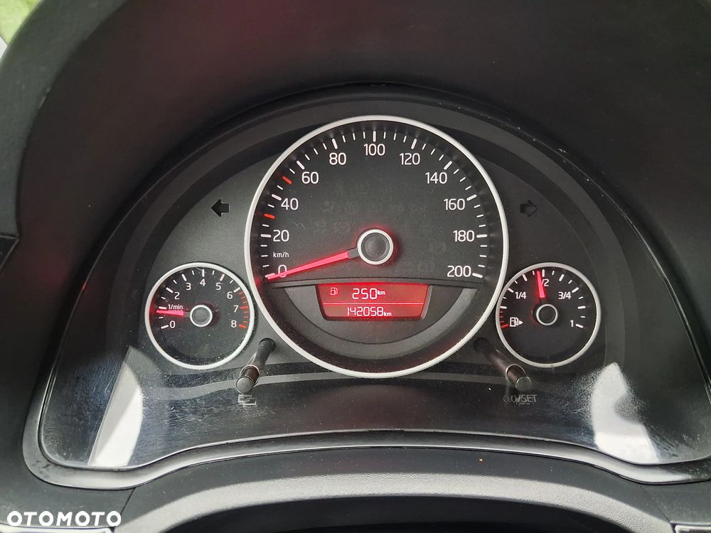 Volkswagen up! 1.0 white - 17