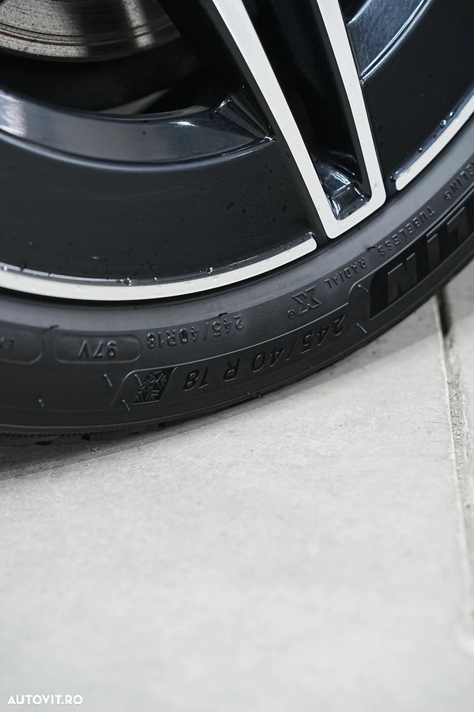 Mercedes-Benz C - 38