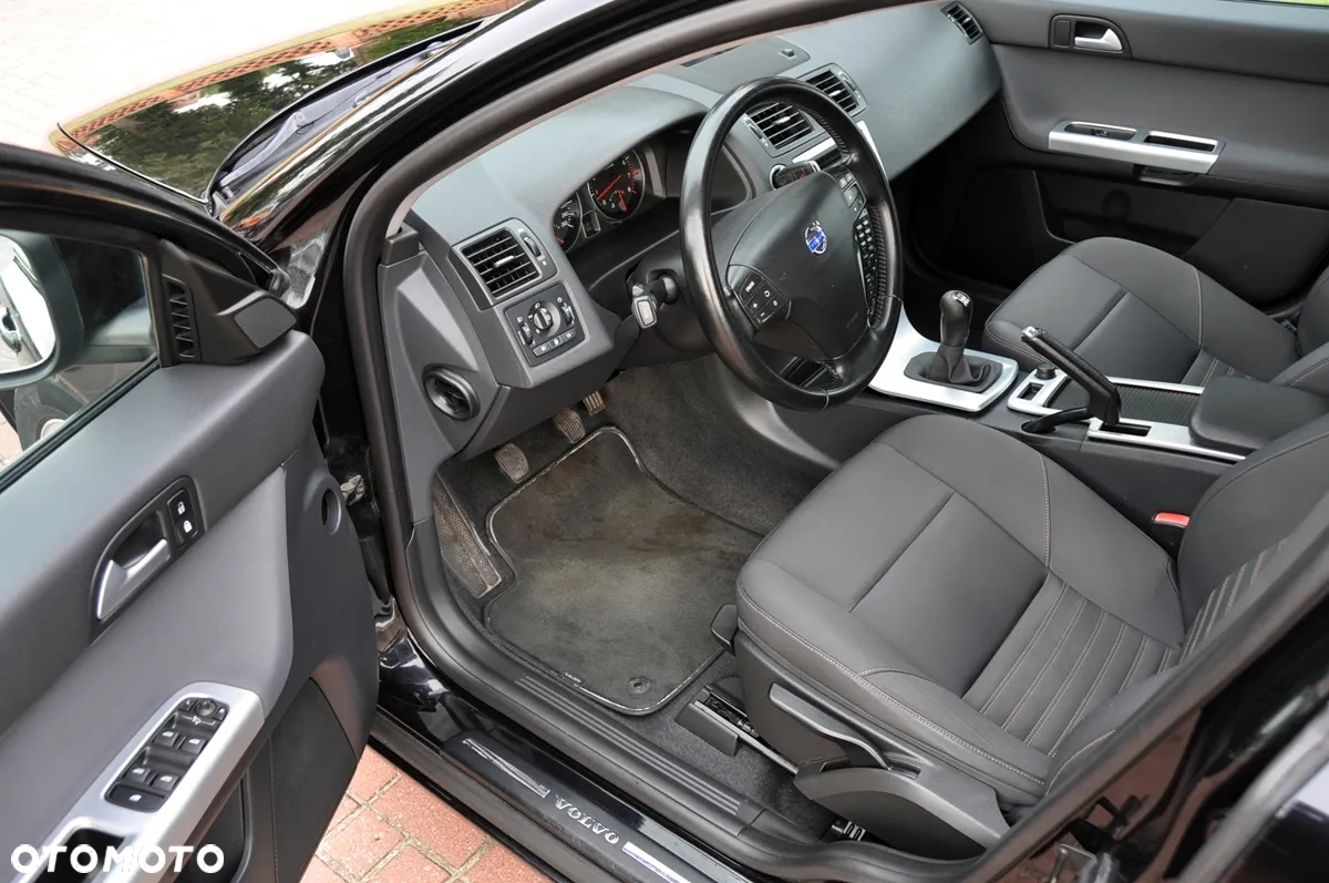 Volvo V50 2.0 Momentum Euro5 - 10