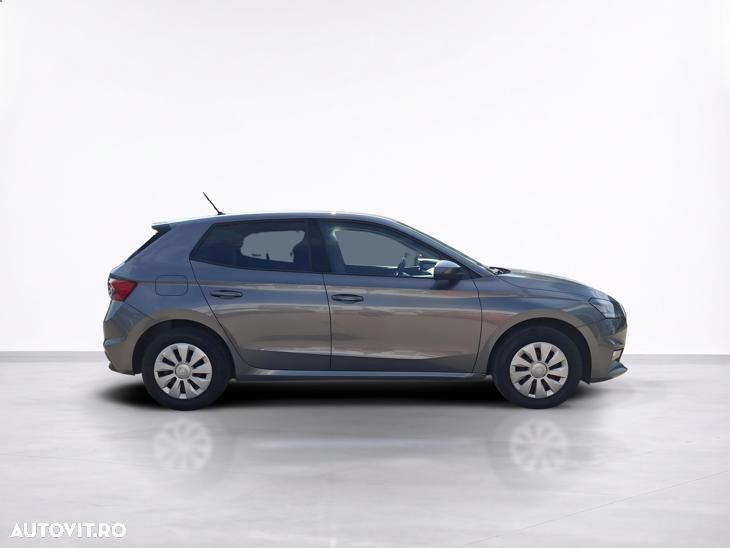 Skoda Fabia - 8
