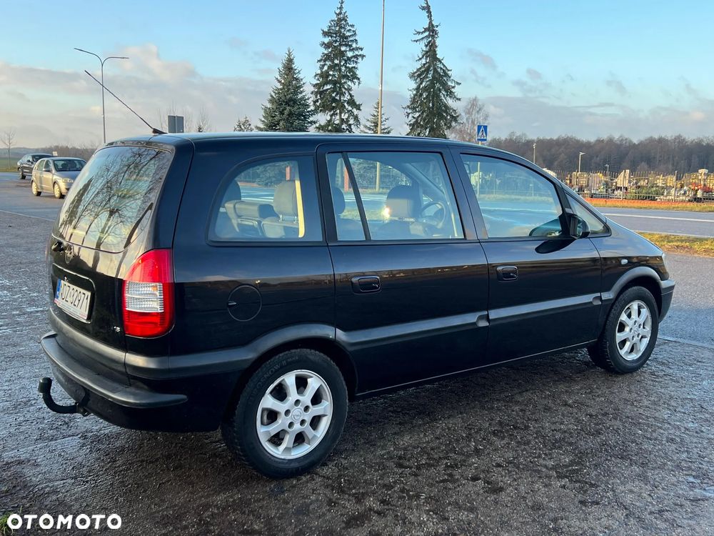Opel Zafira 1.8 16V Elegance - 4